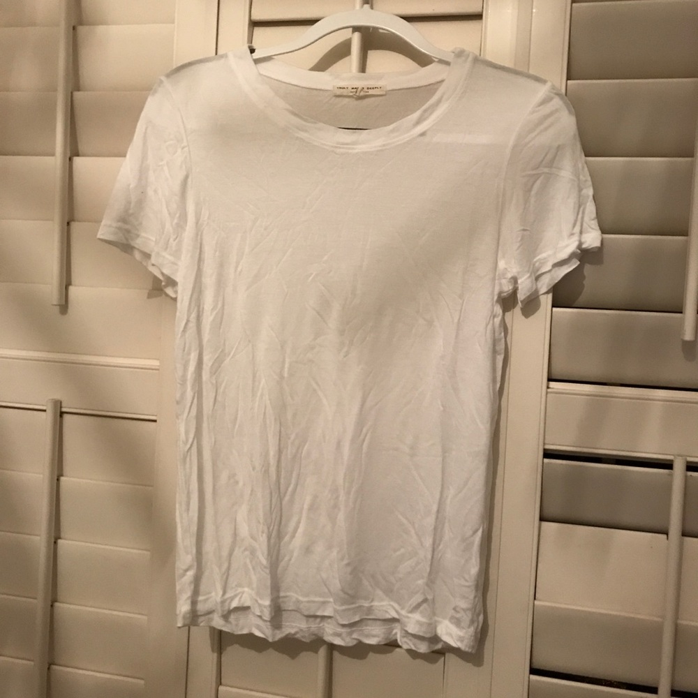 Super soft white tshirt